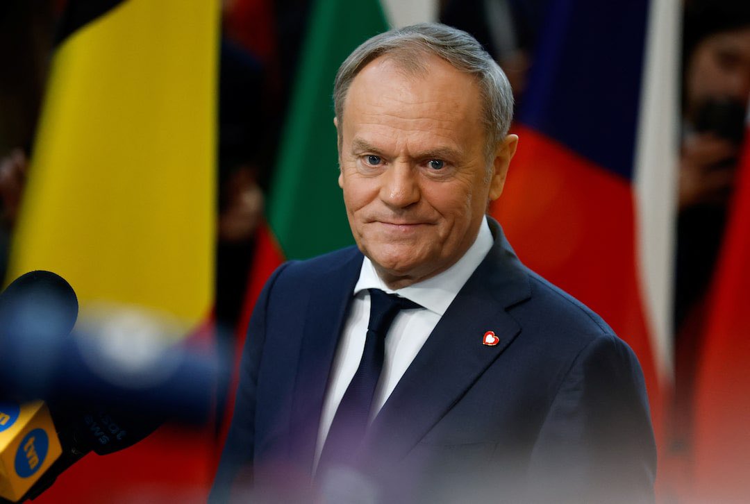 UkrReview's tweet photo. 🇵🇱🇺🇦 Polish PM Tusk:

The recent tension with Ukraine was caused by an unnecessary decision by President Zelensky.

I told him that it is his responsibility to find a way to reduce these tensions.

The worst possible idea would be to try to build domestic support in Ukraine by escalating hostility between Ukraine and Poland. That is simply unacceptable.

I would much rather that our security be built on good relations with our neighbors, including Ukraine. Now we are waiting for a step from Ukraine.

There can be no European Union without reconciliation, and there can be no reconciliation without historical truth. Ukraine must understand this.