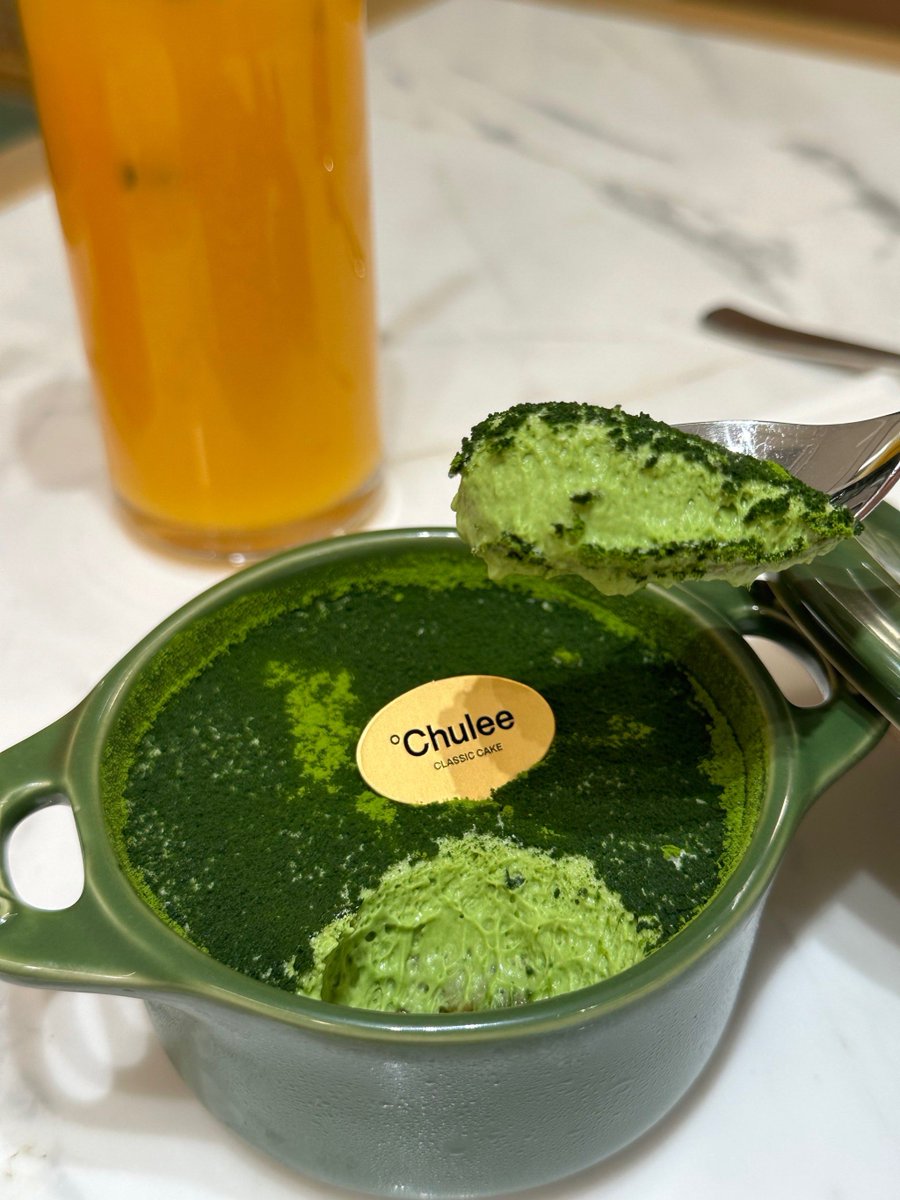 BetoCasttle's tweet photo. Just tried the new matcha tiramisu at that hidden cozy café downtown—layers of fluffy ladyfingers soaked in smooth matcha cream, not too sweet and packed with authentic umami. 10/10 would come back for their afternoon tea session! https://t.co/fTXezSYp5l