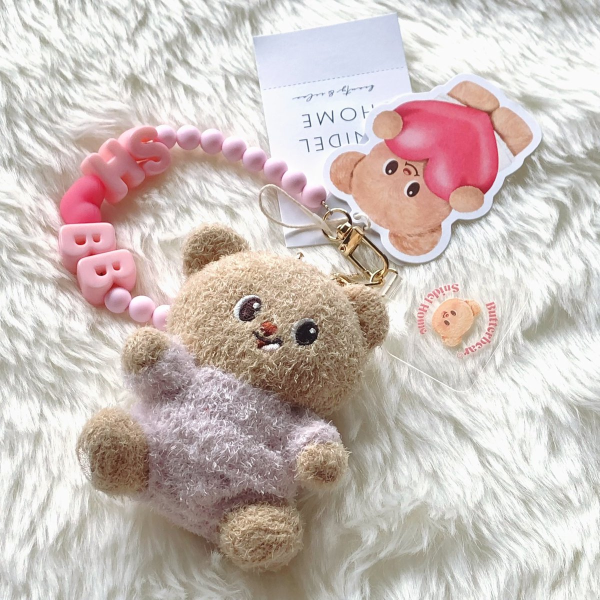 28j16s's tweet photo. スナイデルホームのButterbearコラボ届いた〜💓💓スマホストラップ買ったんだけどぬいが想像以上にふわっふわで一生触ってたくなる🥰🎶それに日本の商品だからかお顔がいつもと違くて新鮮でかわいい〜🌟iPhoneケースとも相性ばっちり🥹👍🏻 #SNIDELHOME #Butterbear #ด้อมน้องเนย #バターベア https://t.co/jOfd9cSHBw