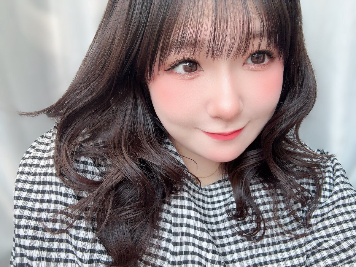 kana_aoyagi's tweet photo. #弁護士ナユタ
ほぼダンスと歌しかしてないので
どうやって宣伝しようかなって
とっても迷ってしまうのですが

セクシーな青柳楽しみに
ご予約してくれたら嬉しいです😢

📍シアターサンモール

【出演回】
7/17(金)19:00
7/18(土)12:30
7/19(日)17:00
7/20(月)14:30 

🎫https://t.co/SXPyF0qRf0 https://t.co/wXjahd6E4w