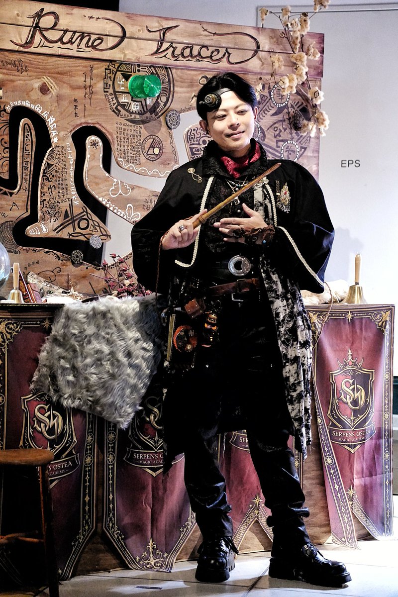 toku_cam's tweet photo. 大好きな先生ー!!!!🔔🔔
#BitSummitPUNCH
#ギルドバハムート https://t.co/6P0TDzP31m
