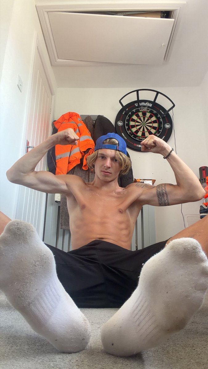 master_aj7's tweet photo. It’s Friday. 
We know what that means.
Early finish for master + tax Friday for you lot.
#findom https://t.co/jEtdgzgVrL