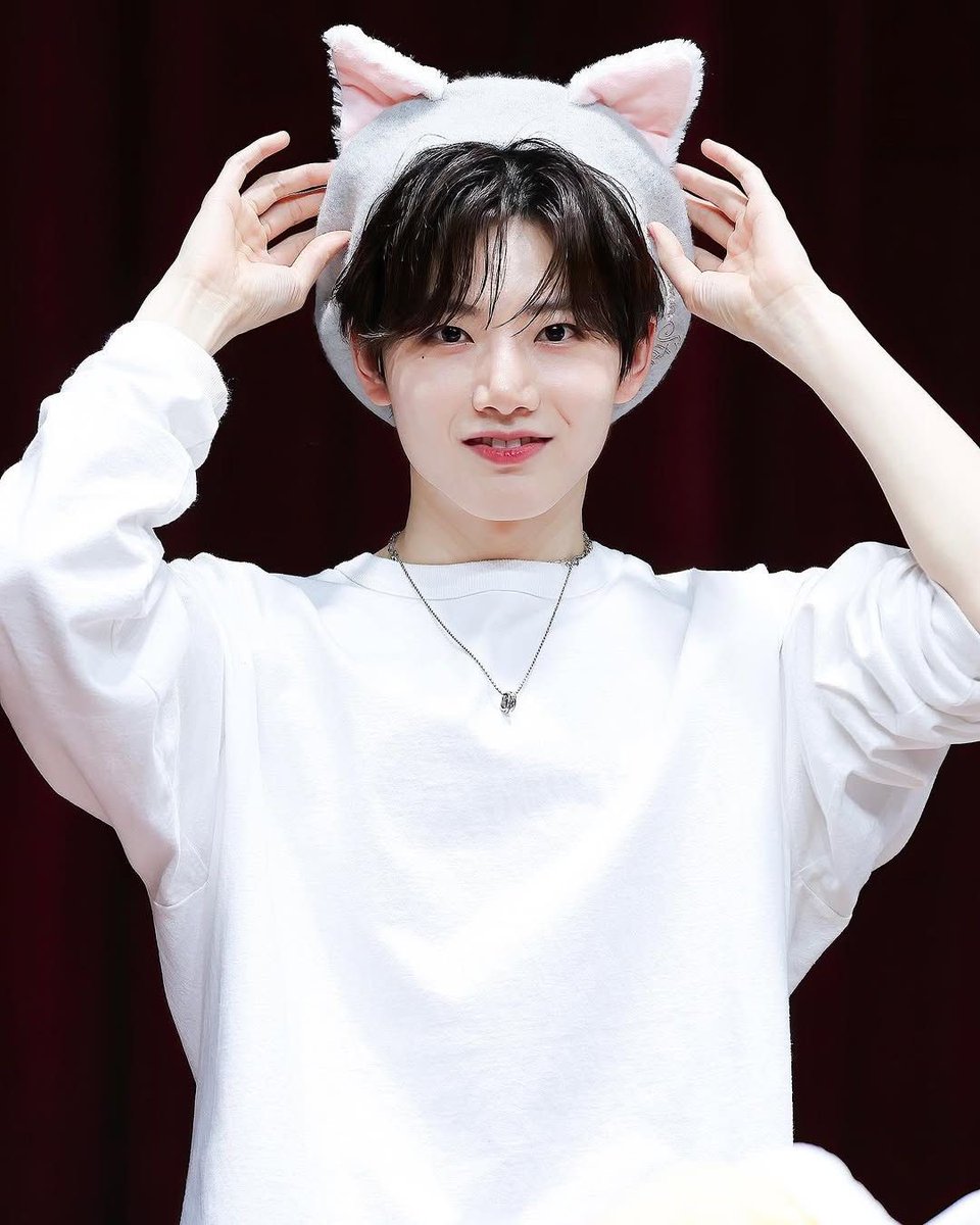 trsrlomls's tweet photo. 4 days already…. missing you a little extra today, kyu.

#준규 #JUNKYU ⋆‧°𓏲ּ𝄢 https://t.co/5FfT8eA50Q
