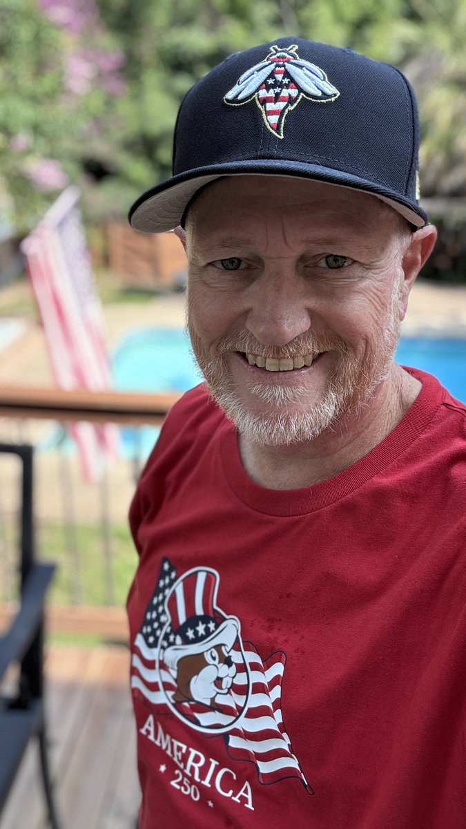 wisedrjr's tweet photo. Today’s “Fitted Friday” hat is a previous Independence Day #59Fifty from @ColaFireflies. Have a Happy &amp; Safe weekend. 

#HOTDTheMayor 
#365DaysOfHats #Day184 #DHCSportsShow https://t.co/qID8warmYT