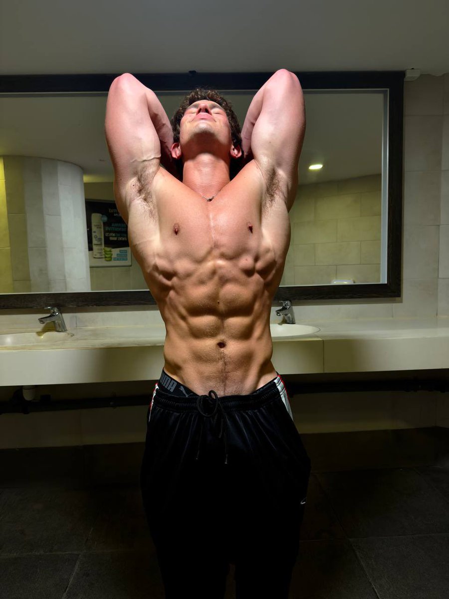 AlphaMusclewor's tweet photo. Check out this new muscle STUD 😵‍💫 

@Noahfitness1 https://t.co/kQdOW3XuDw
