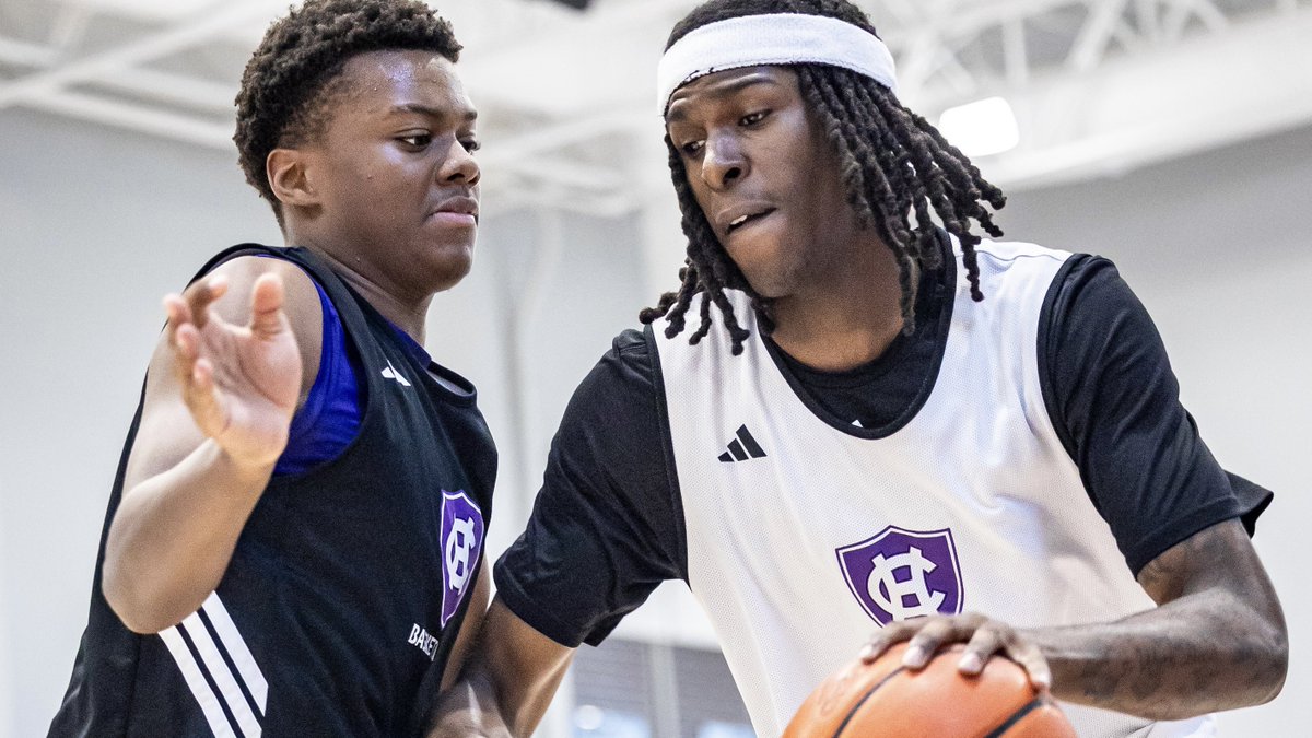 Holy Cross Men's Basketball tweet media
