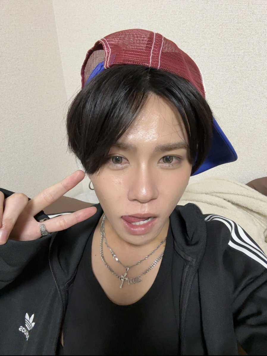 findi_lit's tweet photo. 誕生日を迎えました😊
22歳は今まで以上に挑戦していけるような年にしたいです🔥🔥
まずは6日いいパフォーマンスができるように頑張ります！！ https://t.co/JkPbhivLSK