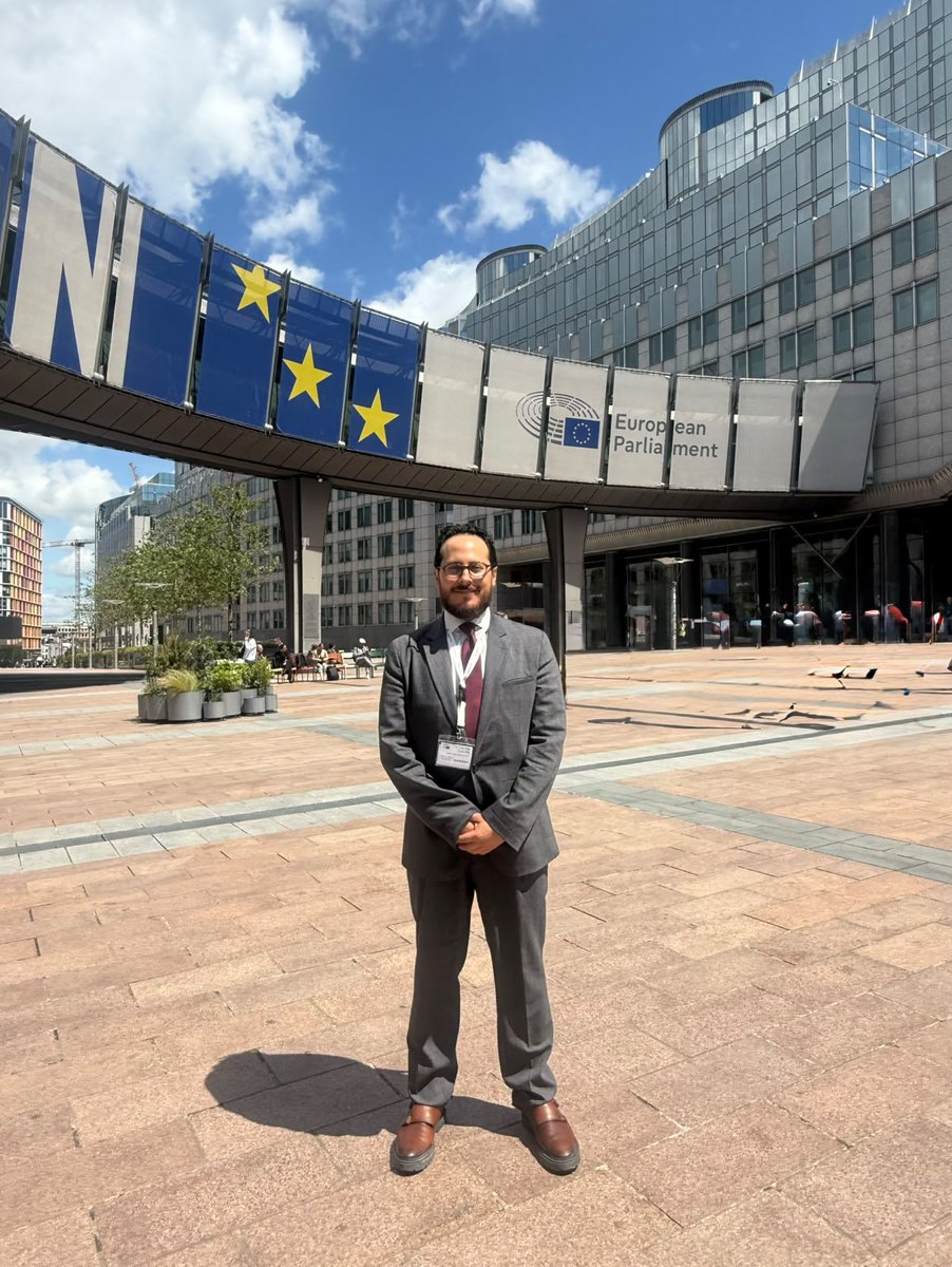 UIDE's tweet photo. Desde #Bruselas, @SCarrancoP, director del #IRLAB participó en un encuentro donde presentó un policy paper estratégico que analizó tensiones entre regulación, inversión y legitimidad global. El diálogo reunió a académicos para debatir sobre democracia.
https://t.co/JGyvxZsAGJ https://t.co/VnPWjo9rAW