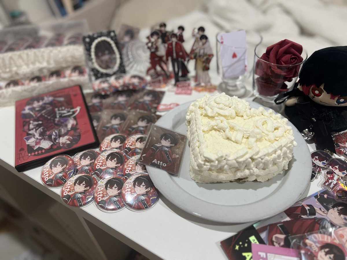 Atkniro__0704's tweet photo. 𝑯𝒂𝒑𝒑𝒚 𝒃𝒊𝒓𝒕𝒉𝒅𝒂𝒚

𝒜𝒯𝒯𝒪 𝒦𝒰𝒩 🍷

【来年も一緒に】

#あっとくん生誕祭2026 https://t.co/Ybu9Xyng8F