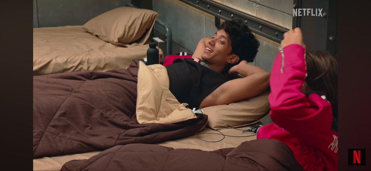 not_to_cool's tweet photo. Akku to laila :- Tu vo chidiya hai jisse potty nahi aati 😭😂

#LockUpp2 #Yoganksha https://t.co/uSPsENtotS