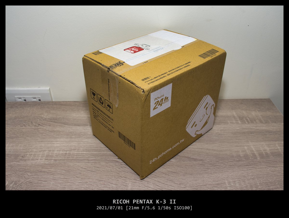 4GO_gts's tweet photo. 中身日本仕様な台湾販売分のRICOH GRⅢ Street EditionSpecial Limited Kit(いわゆる成金エディション？)を5年前の台中市西屯區駐在時に『PChome 24h』(台湾好きなら普通に知ってる)でネット購入してから5年経過。
日本ではガチ1台だけの台湾仕様成金GRⅢ(？)は今日も問題なく使用出来てます https://t.co/IWB2y3dn0n