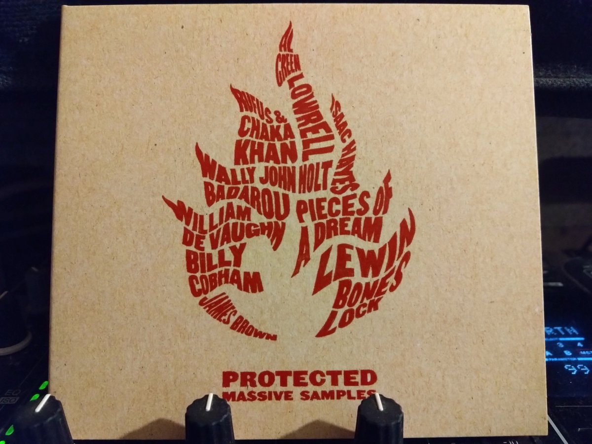 OutOfTuneRecord's tweet photo. The first record of today : 20260703
V.A / Protected -Massive Samples-
Massive Attackがサンプリングした楽曲をオリジナルアーティスト/ヴァージョン（元ネタ）で収録したコンピ。センス抜群！美味しいコンピレーションとしても聴けちゃうナイス企画な盤。 https://t.co/WAqhMPStK8
