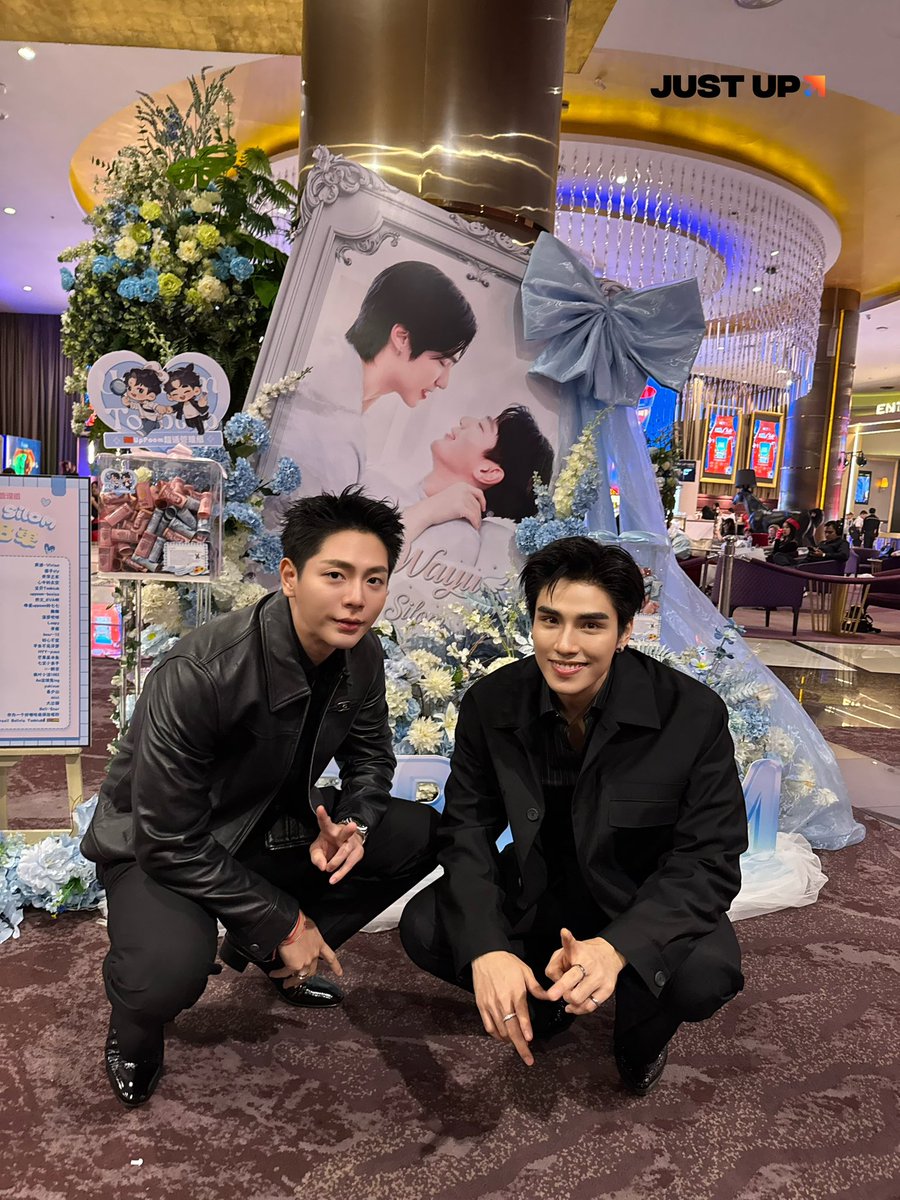 Justupbangkok's tweet photo. อัพ ภูมิพัฒน์ ในงาน
Love of Silom Final Episode : Our Last Night

Our Last Night
#LoveofSilomFinalEP https://t.co/iqxsedjxvA