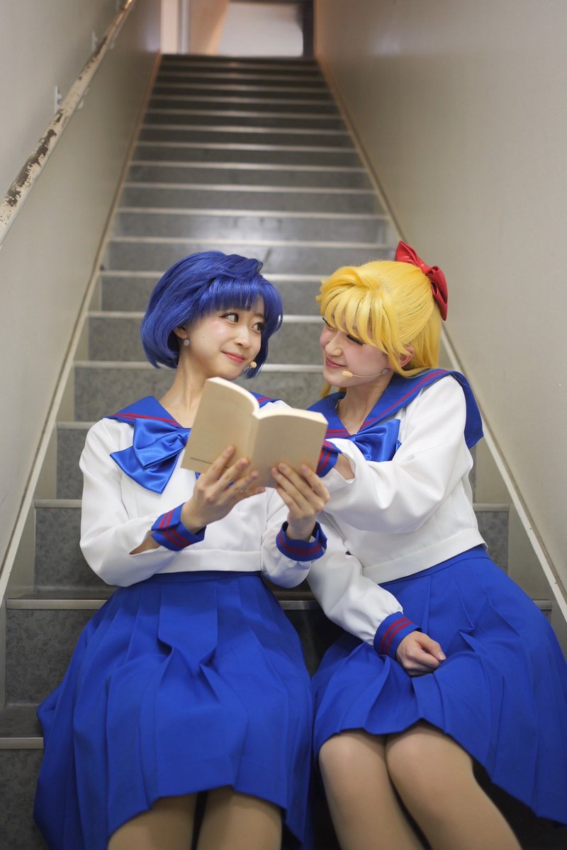 l__una28's tweet photo. #美少女戦士セーラームーン 
-#shiningtheater Shinagawa Tokyo-

本日もご来場ありがとうございました！
明日からは3公演です！！
劇場でお待ちしてます♡♡

あみちゃんとお勉強📚
これで次のテストは満点取れるもんっ！

#prettyguardiansailormoonshiningtheater 
#シャイニングシアター https://t.co/EEu85Lcggp