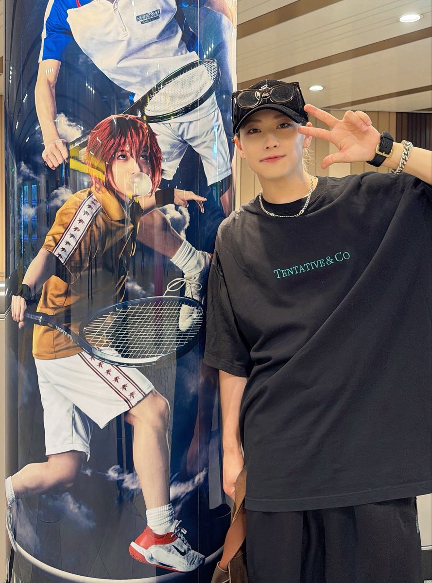 7min_rintaro's tweet photo. もちろん渋谷のこちらも見に行きました！
ついに本番です！
明日から約2ヶ月間、よろしくお願いします🔥

 #テニミュ https://t.co/8qZioThEnA