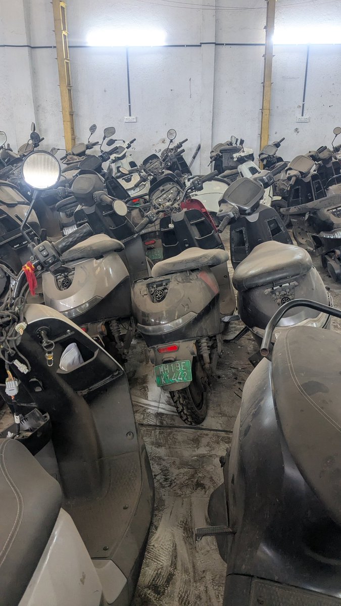 mktradings's tweet photo. My Ola S1 X+ (MH19EK1442, Ticket #12441713) has been lying at the service center for over 3 months under warranty. No repair. No timeline. No proper updates. Today I found my scooter dismantled with multiple parts missing. Is this Ola's service? @OlaElectric @ola_supports @bhash https://t.co/l65iVwgscY