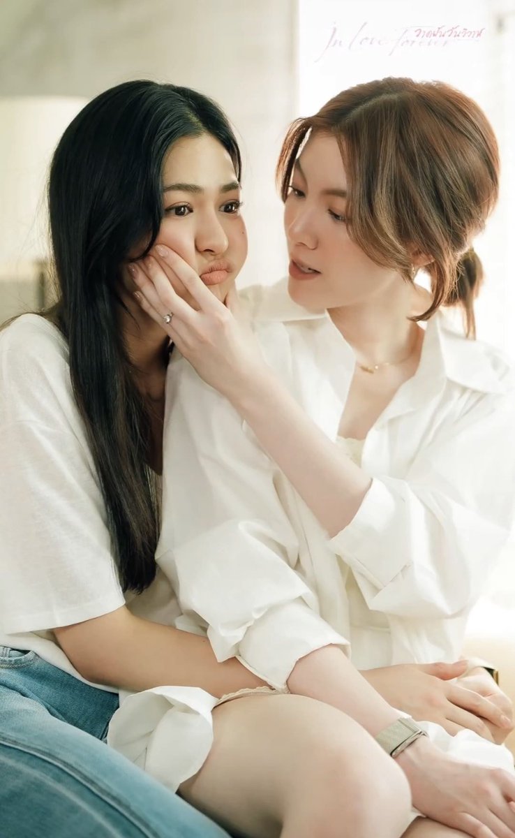 5okhometown's tweet photo. 연애시절 / 결혼 후 https://t.co/EsfQmGqyid