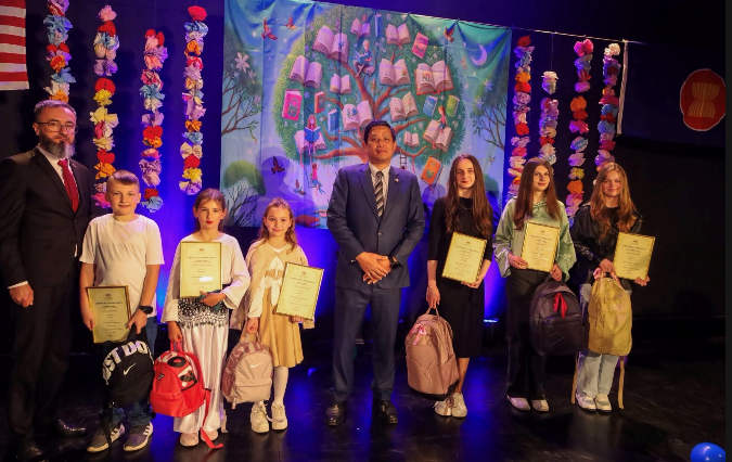 MYEmbSarajevo's tweet photo. The Embassy of Malaysia in Sarajevo's collaboration with the Malaysian Primary School Gornji Vakuf for the 2026 ASEAN-themed Art Contest entitled “Navigating Our Future, Together”. https://t.co/D6O0vTsN7f