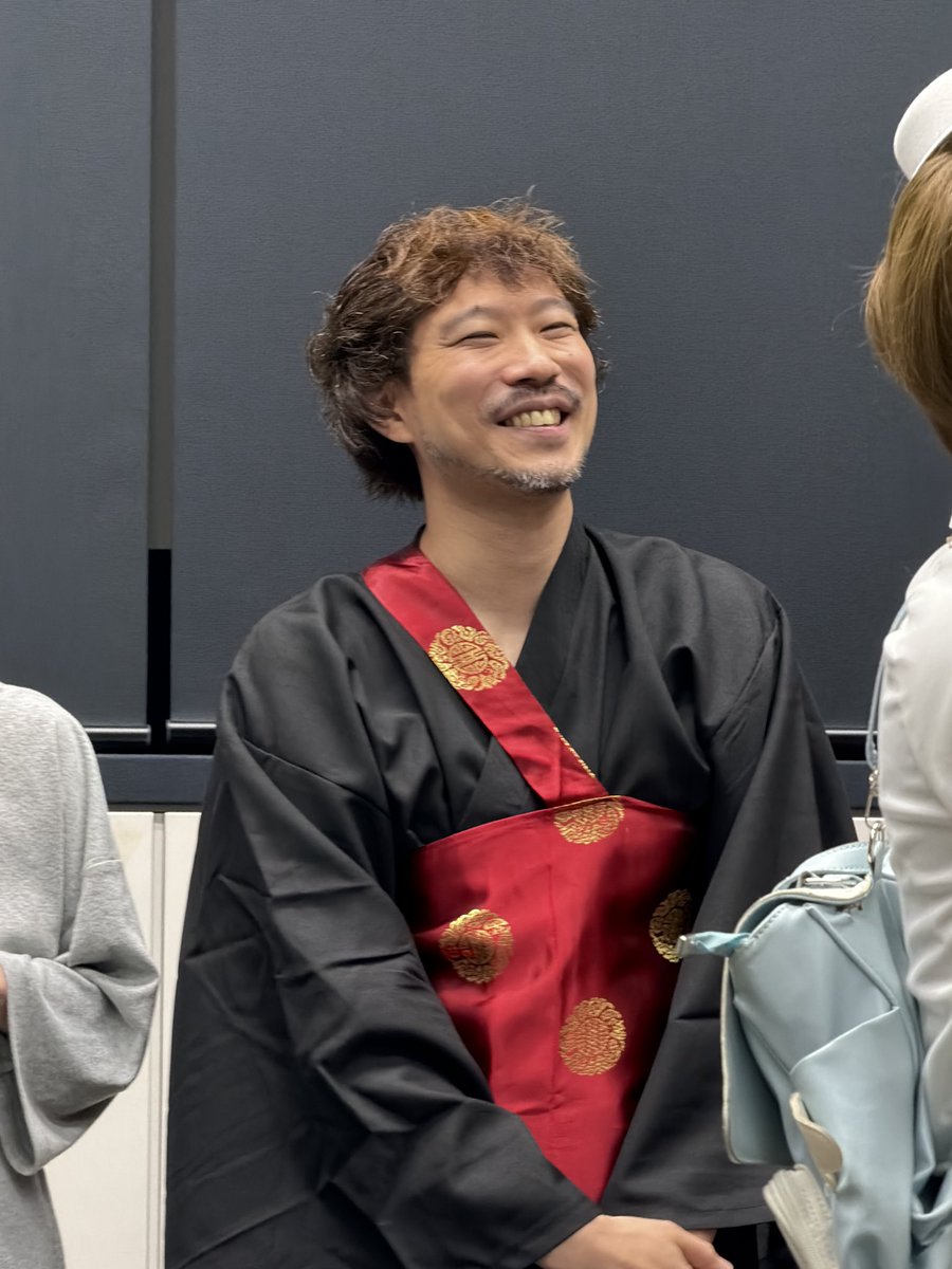 MaruMrio89's tweet photo. ワライブ
牧場Queenがやっぱり1番面白かった！
コント衣装でのれなちるさん、コントメイク以外はノーメイクでも綺麗な肌ですが普通に綺麗な時の写真も添えて📸
やましゅうさんは野球やけで健康的！
キングオブコントに向けて面白さも増してる！
#牧場Queen #ワライブ #れなちる https://t.co/ekcdy9aHkA