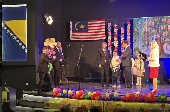 MYEmbSarajevo's tweet photo. The Embassy of Malaysia in Sarajevo's collaboration with the Malaysian Primary School Gornji Vakuf for the 2026 ASEAN-themed Art Contest entitled “Navigating Our Future, Together”. https://t.co/D6O0vTsN7f