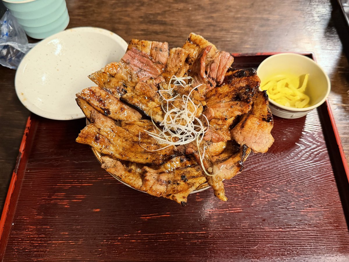 4samiy4's tweet photo. とんたん https://t.co/jN1CMtWGAa