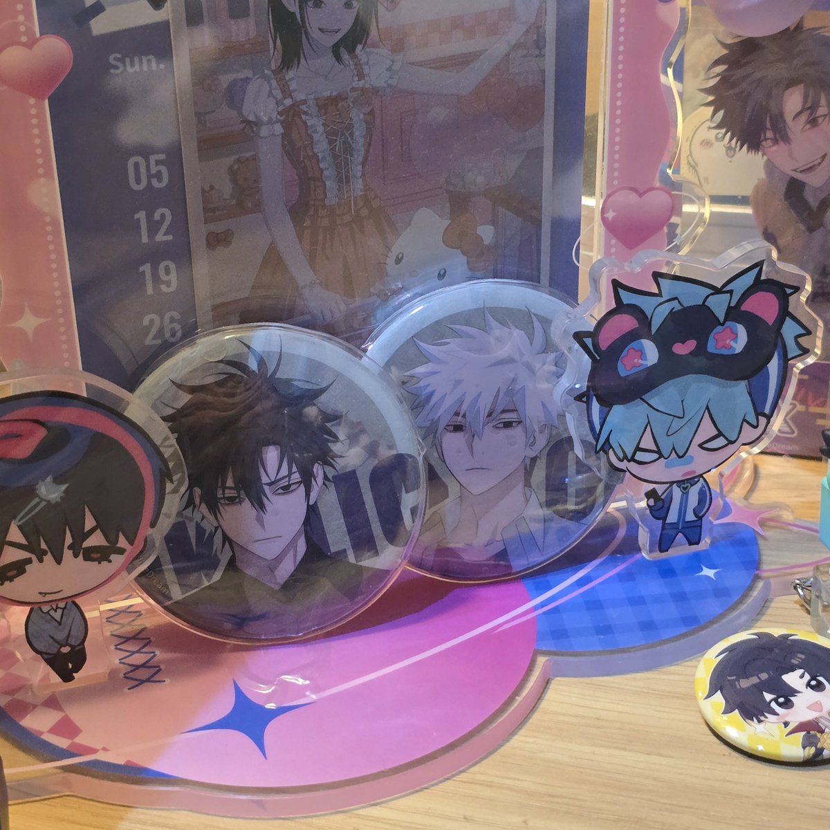 SEMECXSUKELG's tweet photo. one of the reasons why i love link click merchs sm https://t.co/ThiNwWPpPT