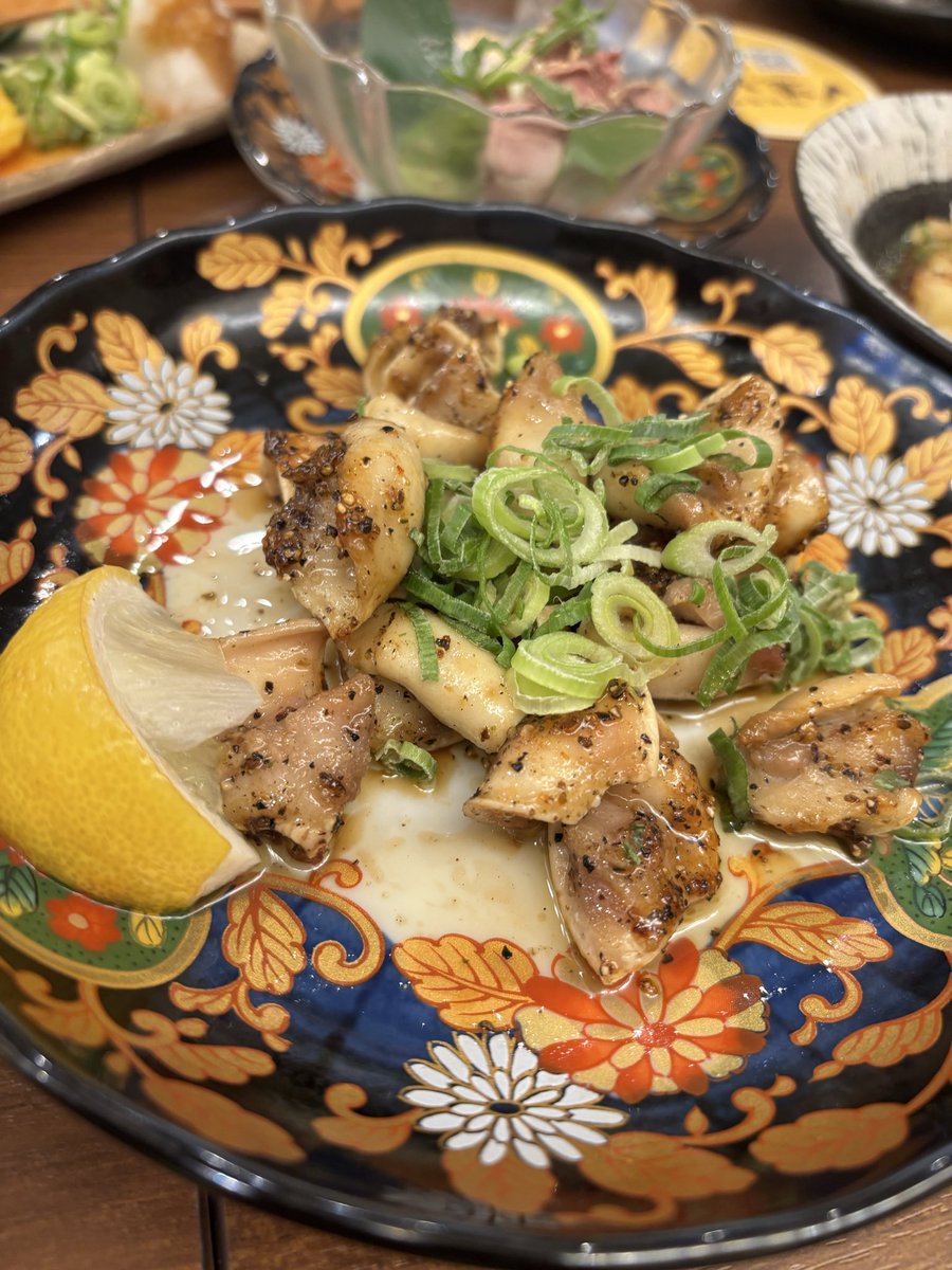 mofru_luka's tweet photo. 今日は #ラスチャン のみんなで復帰祝いをしていただきました😭❣️
みんなに久しぶりに会えてめちゃくちゃ嬉しかった🥹
ラスチャンの活動ここから色々始まるよ😌

楽しみにしてて〜！！

#アイドル https://t.co/PO6AtZz3tq
