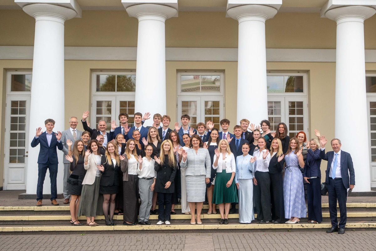 Pres_Office_LT's tweet photo. First Lady Diana Nausėdienė met on Thursday at the Presidential Palace with participants of the Bring Together Lithuania 2026 and Lithuanian Diaspora Student Internship 2026 programmes.

The First Lady noted that during the years of occupation, the diaspora preserved the Lithuanian language, culture and the cause of freedom. Today its mission is different but no less important: to help Lithuania be bold, modern and competitive with its knowledge, international experience, networks, and ideas.

“We want Lithuania to be more than a summer memory for you. We want you to see an opportunity here to build a career, start a business, continue your studies, raise a family, and contribute to public life. Today Lithuania is a free democratic EU and NATO country that responsibly strengthens its security and that of its citizens. This is a country where there is room for your talent,” Diana Nausėdienė said.