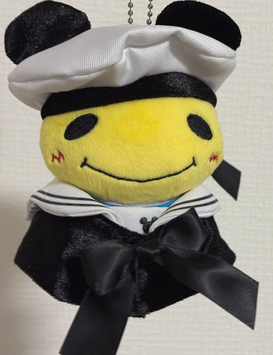 jump__mi__'s tweet photo. やぶんぶんの方が鮮やかフェイスだからお似合い🐝💚？
後ろ姿かわいい🐝🎀 https://t.co/9WxQY0CNHe