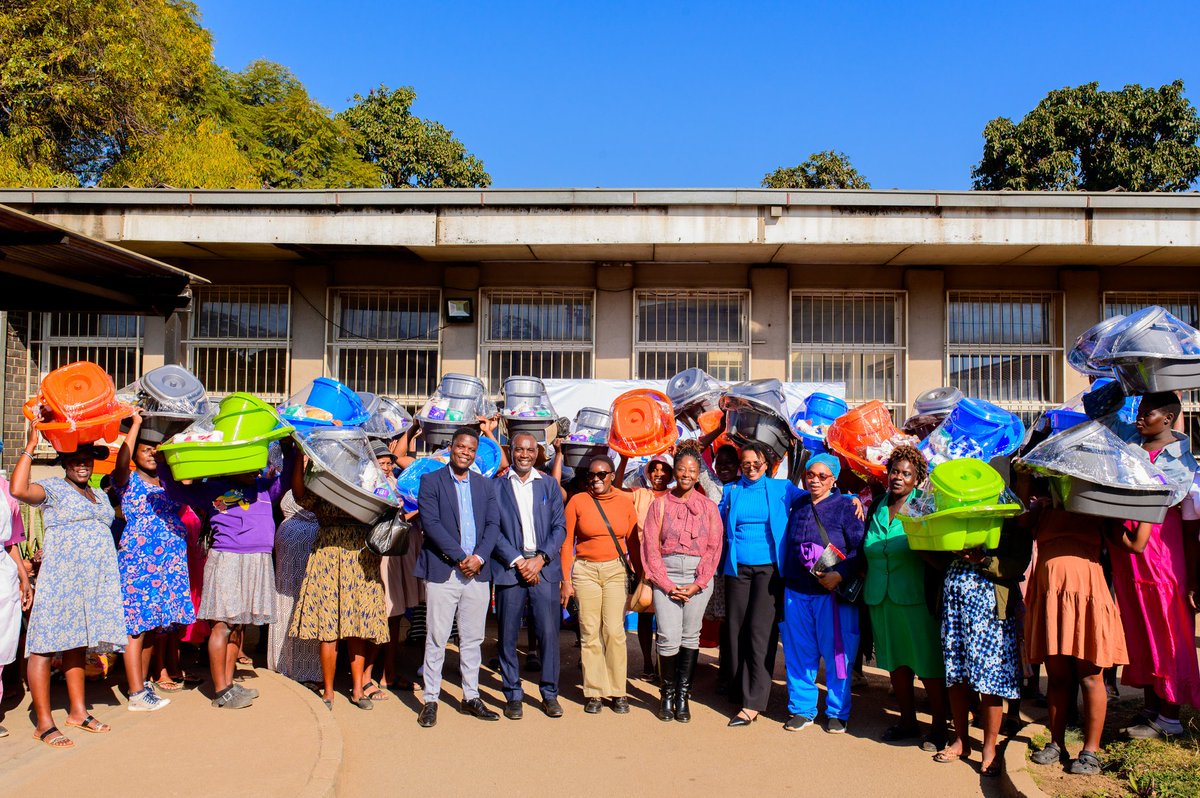 zsog_events's tweet photo. 🏌️‍♀️ ZSOG is proud to have donated maternity hampers to Mabvuku Polyclinic and Edith Opperman Maternity Clinic following our Charity Golf Day. Thank you to our golfers, sponsors, partners, and doctors for helping us support expectant mothers in need.

#ZSOG #CharityGolfDay https://t.co/uG58V7IGas