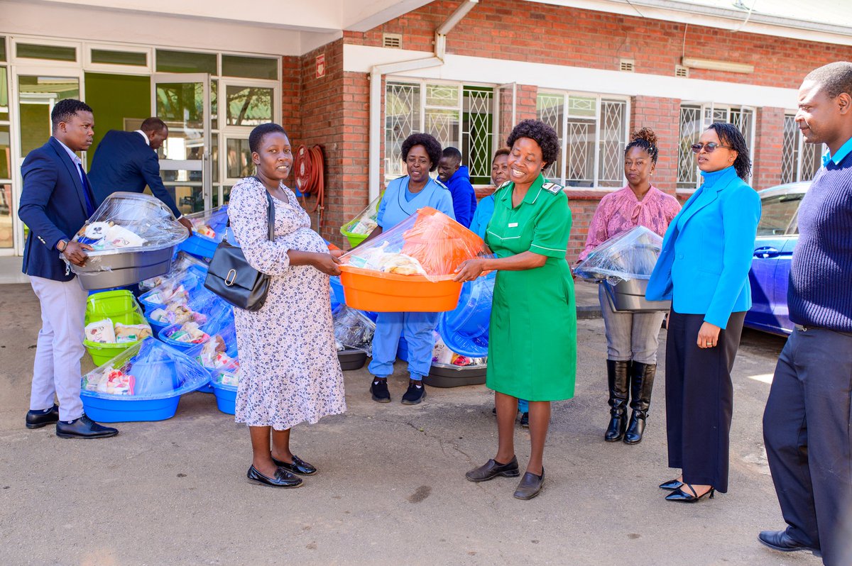 zsog_events's tweet photo. 🏌️‍♀️ ZSOG is proud to have donated maternity hampers to Mabvuku Polyclinic and Edith Opperman Maternity Clinic following our Charity Golf Day. Thank you to our golfers, sponsors, partners, and doctors for helping us support expectant mothers in need.

#ZSOG #CharityGolfDay https://t.co/uG58V7IGas
