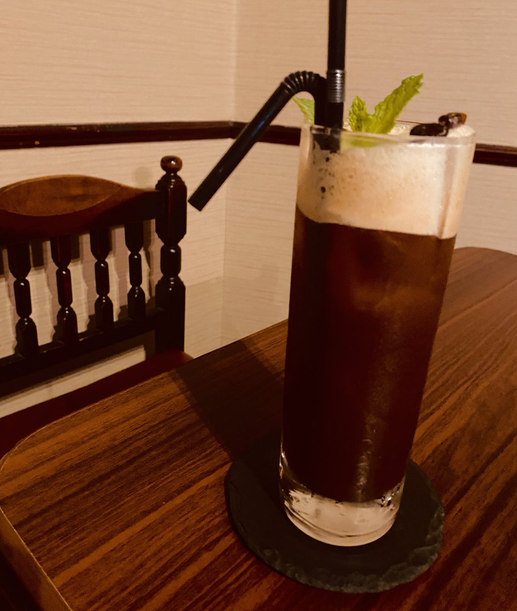NIN_twCB's tweet photo. 本日、bar4周年イベントです！
おださん、よねさんのツイートにも
ありましたがテーマは「しっぽり」で
ございます🙇‍♂️
いいお酒をを飲みながら
合間に周年カクテルでも飲んでやって
下さい。
今年も周年カクテル2種ございます！ https://t.co/CNdE6NvC02