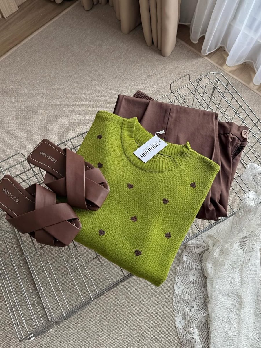 rainyychaa's tweet photo. NEMU GREEN KNIT YG WARNANYA GAK ZONK 😭🫶

beneran cantik banget, high quality tapi harganya super affordable!! https://t.co/j0yFmzGoJX
