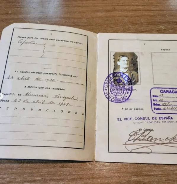 EmilioMayer8's tweet photo. @J_Zaragoza_ Los consulados nacionalizan a descendientes de ‘exiliados’ que emigraron 54 años antes de la Guerra Civil: aquí está la prueba https://t.co/dfjfw3Bbvw