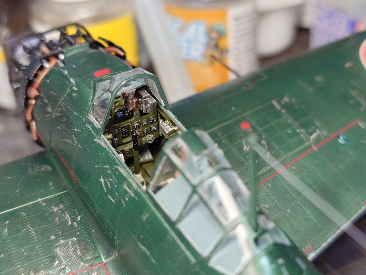 零戦52型(ファインモールド製1/48) 写真に凝りすぎて模型本体の細部が