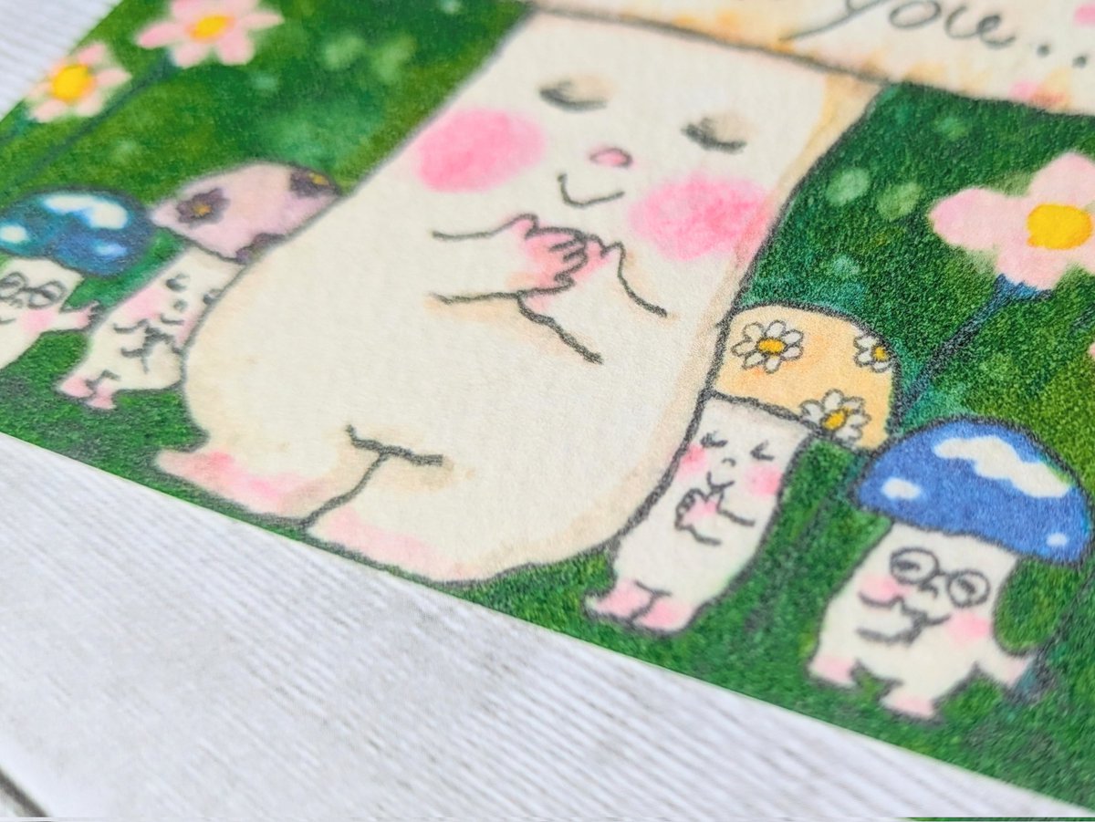 zakka_musette's tweet photo. 【mushroom】さんの
オリジナルイラストポストカード

久しぶりの販売となる
🌈Thank you…
🌈雨上がりに…

頬の色などはプリント後に描き加えられたもの。作家さんのお名前通り、きのこがたくさん登場しています。
↓ https://t.co/j3FnyJfkSm