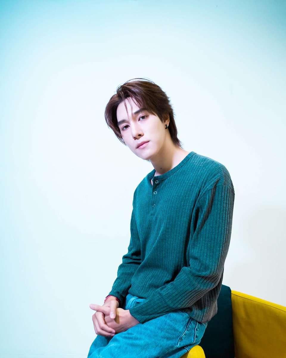 ergoquerencia's tweet photo. q: are there any activities that the two of you are currently really into lately?

🐶: lately, i like working out. combined with filming the show #TRENDTOร่างทอง (TRENDTO golden figure) where i'm the host myself, i've gotten to play many types of sports and learn about health too. like when filming TRENDTOร่างทอง, over the past 7 episodes, i got to play 7 different sports. i consider that a lot for one person (laughs)

q: which sport was the hardest to play?

🐶: cycling… no, running… no (murmurs) "aerobic". i think this one is very hard. aerobic requires consistency. it's definitely not something where you can just show up and dance immediately. when the coach dances, they dance right on the beat. but for me dancing along with them, i end up dancing off-beat. since i'm already someone who tends to miss the beat anyway, it became even worse this time (laughs)

🐱: for me, lately i'm really into cats. but if we are talking about something i've been into from childhood up until now, it would have to be games. i love immersing myself in the world of esports, especially with shooting games (first-person shooter: fps). i'm into it to the point that even if i stop playing for a while, whenever i come back to watch it, it's still fun and i still want to play it just like before. gaming is something i've always been into

but lately, i've been giving more priority to my cat. in my free time, i take my cat out for walks. before this, i didn't know how to seriously take care of a cat. to be completely honest, in the past, i wasn't open to cats. my heart was more open to dogs because my family used to raise dogs before. back then, i felt like cats seemed so aloof so i didn't quite understand them yet

but once i actually raised one, it's like i get totally captivated every single day. i started to feel love for him, worry about him, fear that he might get stressed, want to take him out on trips, or want to do activities together with him. noah (name of nani's cat) is another life that i am responsible for

#SkyNanixTheMomentum