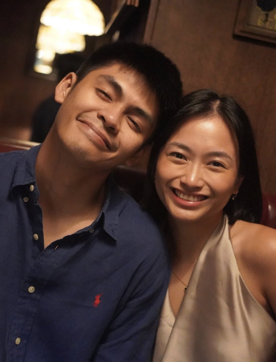 ngitinimamu's tweet photo. happy 8th anniversary, parents! 🥹💙 waaaah my forever otp!! ‘wag kayong maghihiwalay pls!!!! 💙 https://t.co/Gh1eQraWDA
