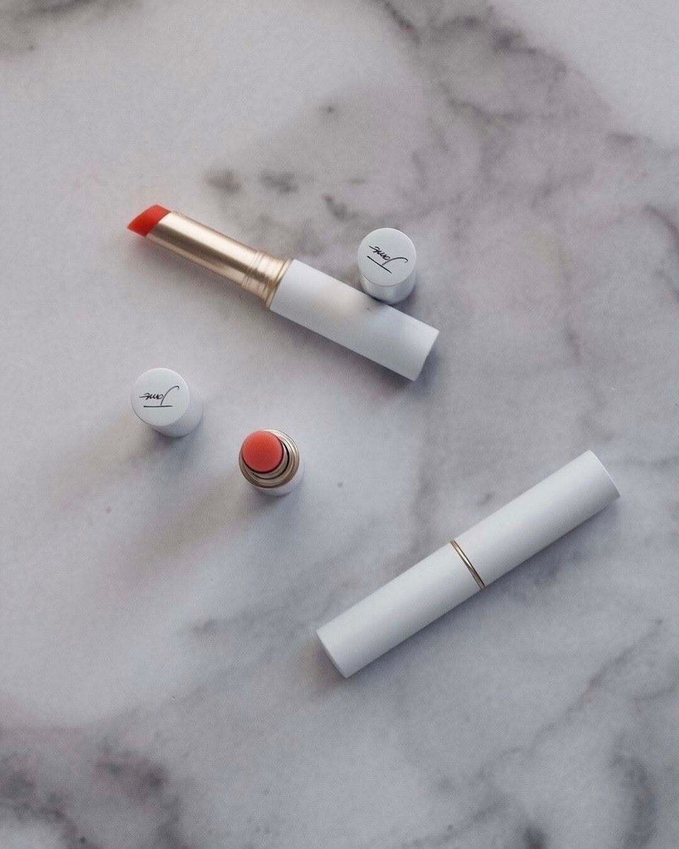 SolerenitySpa's tweet photo. Even our lips deserve a sun-safe moment. A sweep of LipDrink SPF by Jane Iredale brings hydration and sheer protection, so every smile is softly shielded. ✨ #janeiredale https://t.co/C3MUEPFjbM