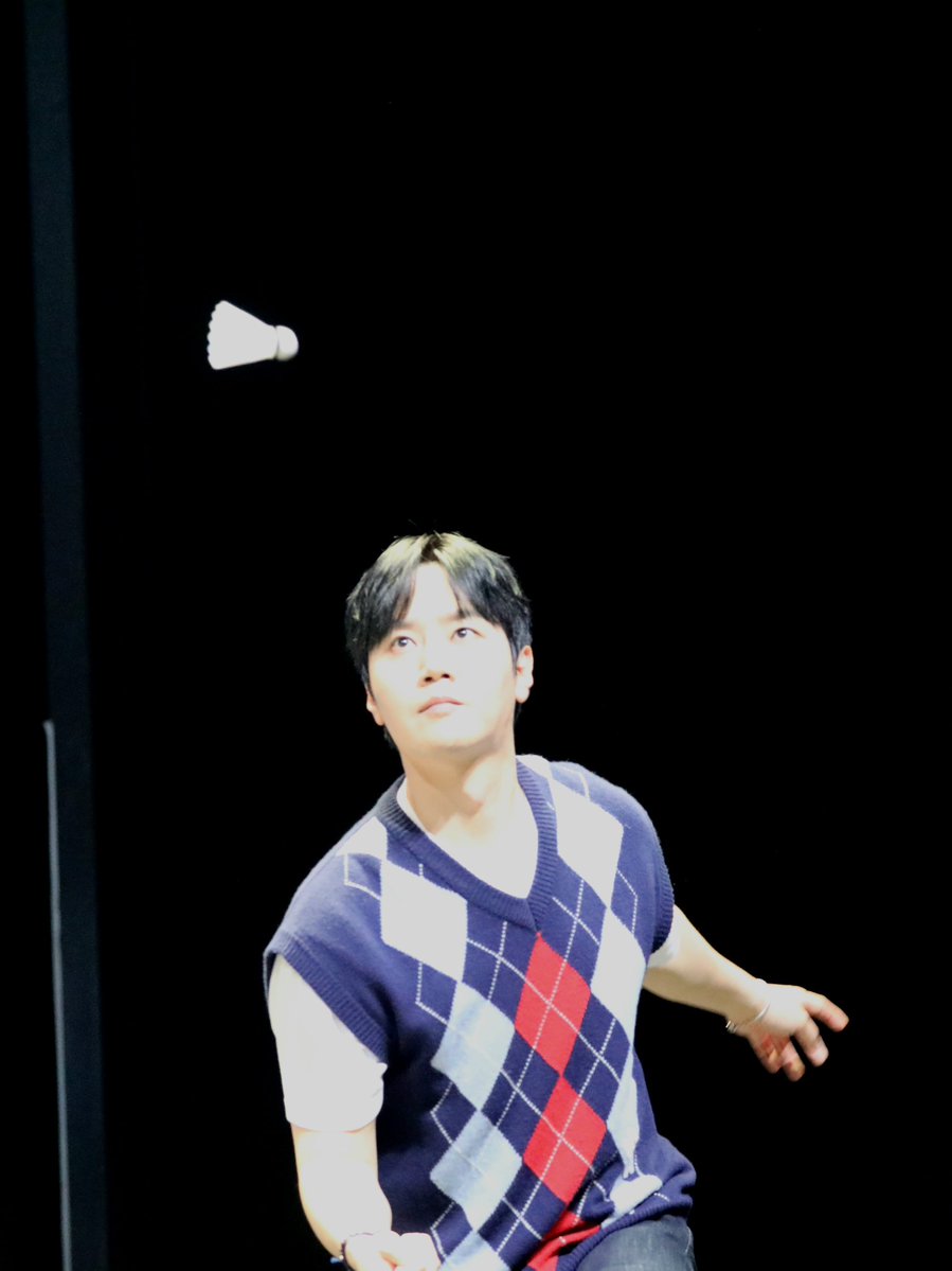 lapoem_gam2's tweet photo. 표정은 거의 배드민턴 선수임 https://t.co/REJWdm2IXj