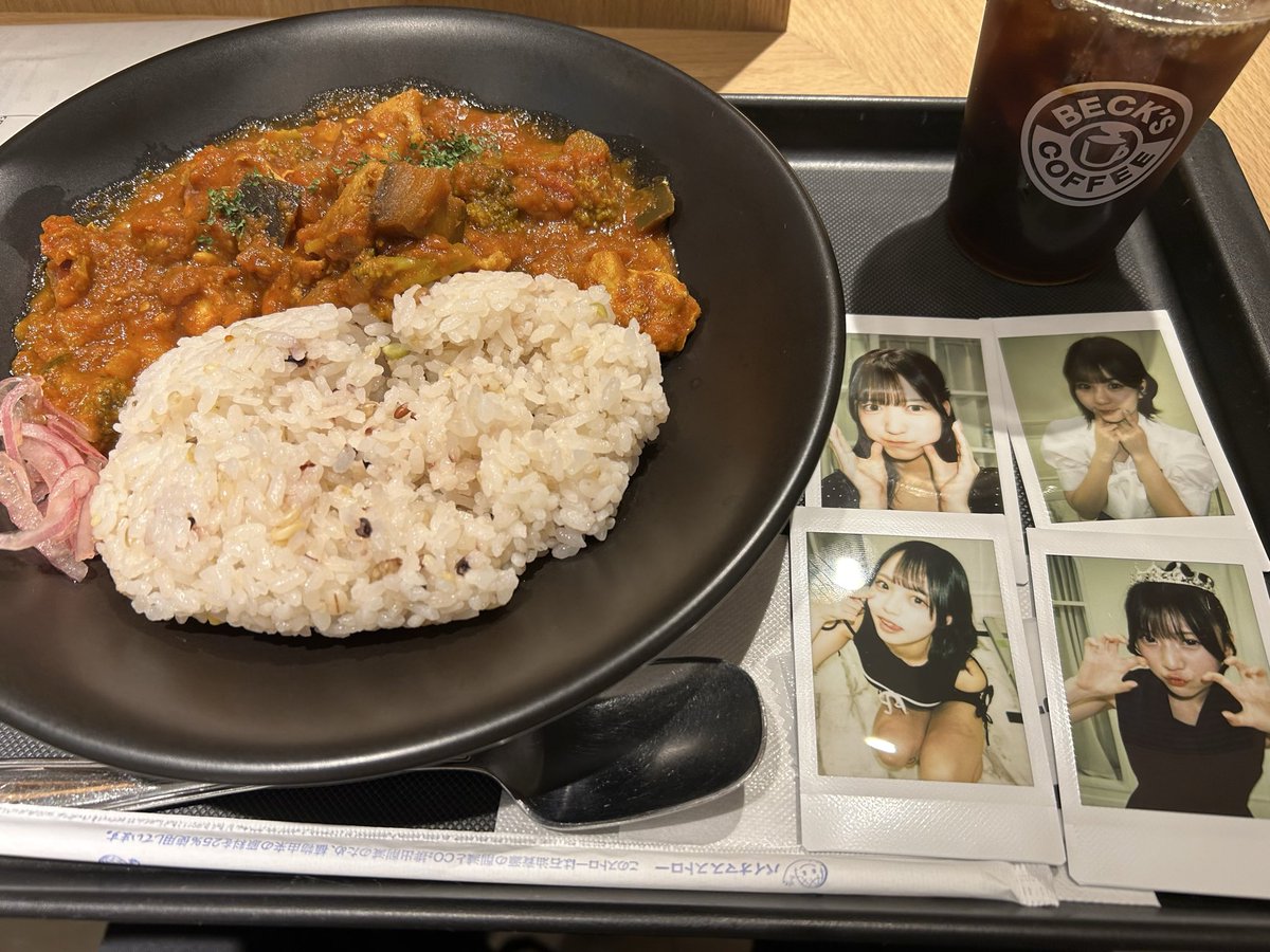 taka_thunder's tweet photo. チェキ飯カレー
#Mooove! https://t.co/vKBPMWDLXb