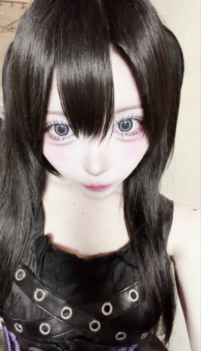 zigoku_MYUZAI's tweet photo. 私だけ見てよその冷たい目で私だけ見てよ https://t.co/qMW8Xyl3kZ
