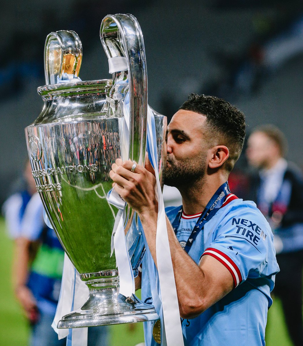 ManCityES's tweet photo. Mahrez anuncia su retiro de la selección 🇩🇿 https://t.co/o1JNZkraNL