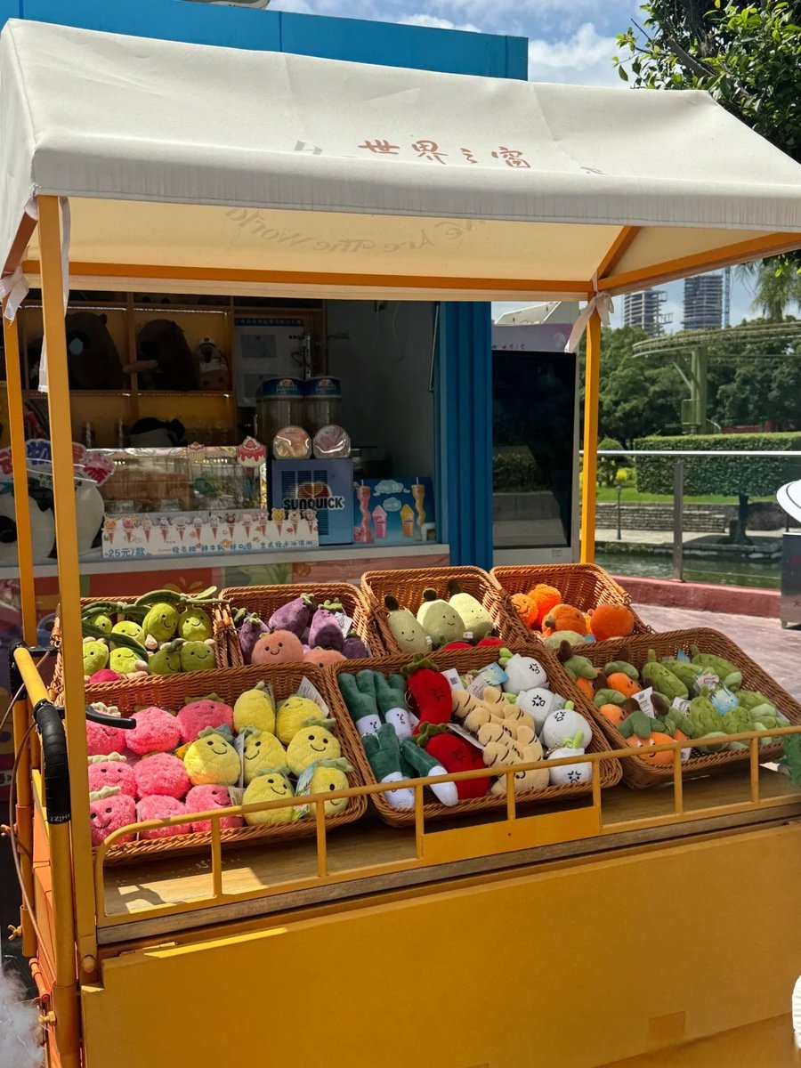 TravisAnse31489's tweet photo. [Fresh local veggies u0026 eggs restocked! 100% organic, no pesticides. Swing by our farmers' stall this weekend—don’t miss out!]， https://t.co/lNj54tPmRt