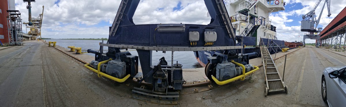 maci3k86's tweet photo. #PortWork https://t.co/KlioutEGTX