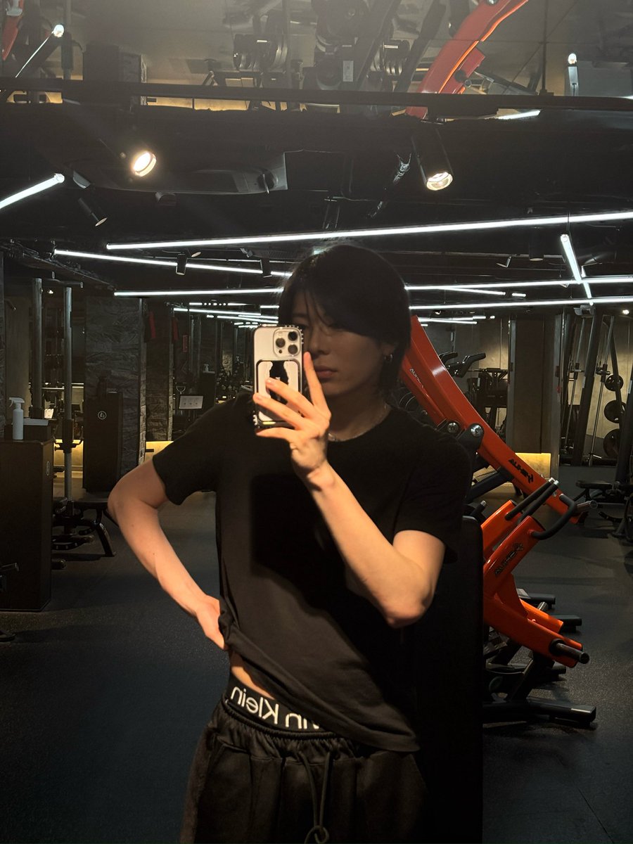 _jo_asakura_'s tweet photo. 夏は蒸し暑いから夜のトレーニングがオススメ◎

人少ないから色んなトレーニングできて最高。 https://t.co/PH7epNrSV5