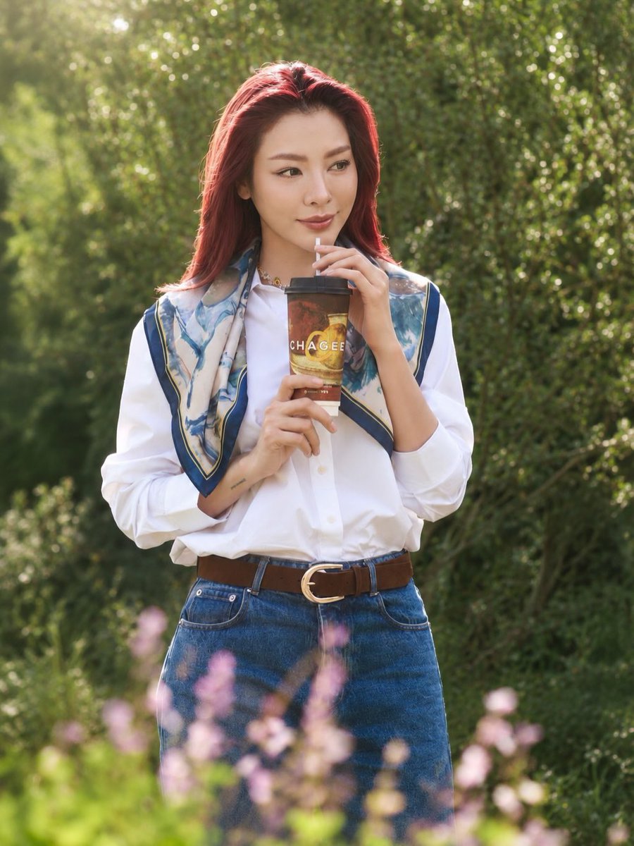4lovemoozy's tweet photo. ในฐานะลูกค้า Chagee ระดับสูงสุด(Master) ดีใจมากๆๆๆที่แบรนด์พาพี่ฝ้ายกับน้องอะตอมมาโปรโมท ฟูลฟีลฟุดๆ ชอบชาจี รักฝ้ายอะตอม ❤️💛🧡

fayemily ไปกินกันเยอะๆนะ อร่อยจริงๆ ชิมมาหลายแบรนด์ของจีน นี่เป็น1ใน2แบรนด์ที่ขึ้นหิ้งเลย ไปเมืองจีนเราก็ตามไปเช็คอินชาจีทุกเมืองที่ไป เพราะแต่ละมณฑลจะมีเมนูพิเศษของตัวเอง 🍵🫖😽

#SipANewClassic
#CHAGEEAppleEnglishBreakfast
#CHAGEETH #CHAGEETOGETHER
#FayePeraya #AtomPariya
#FayeAtom