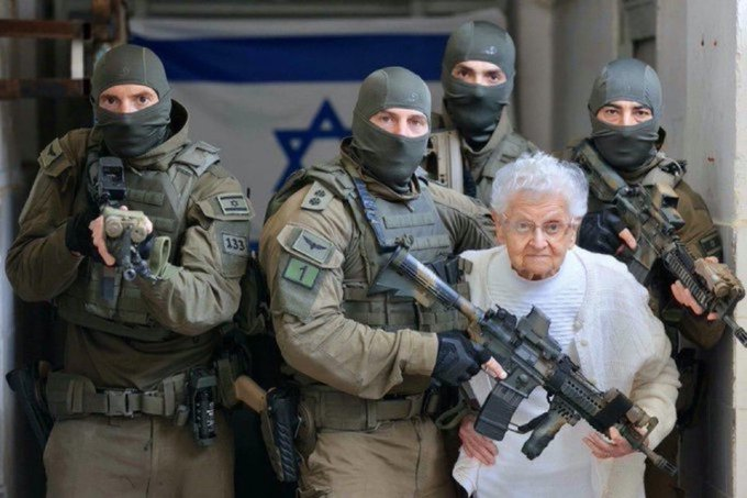 isaacrrr7's tweet photo. Una de las fotos más impactantes que he visto.

El comandante de la unidad israelí de Masada con su abuela, superviviente del Holocausto.

Jamás el pueblo judío volverá a entregar su destino a otros. https://t.co/WtWwVUvjXd