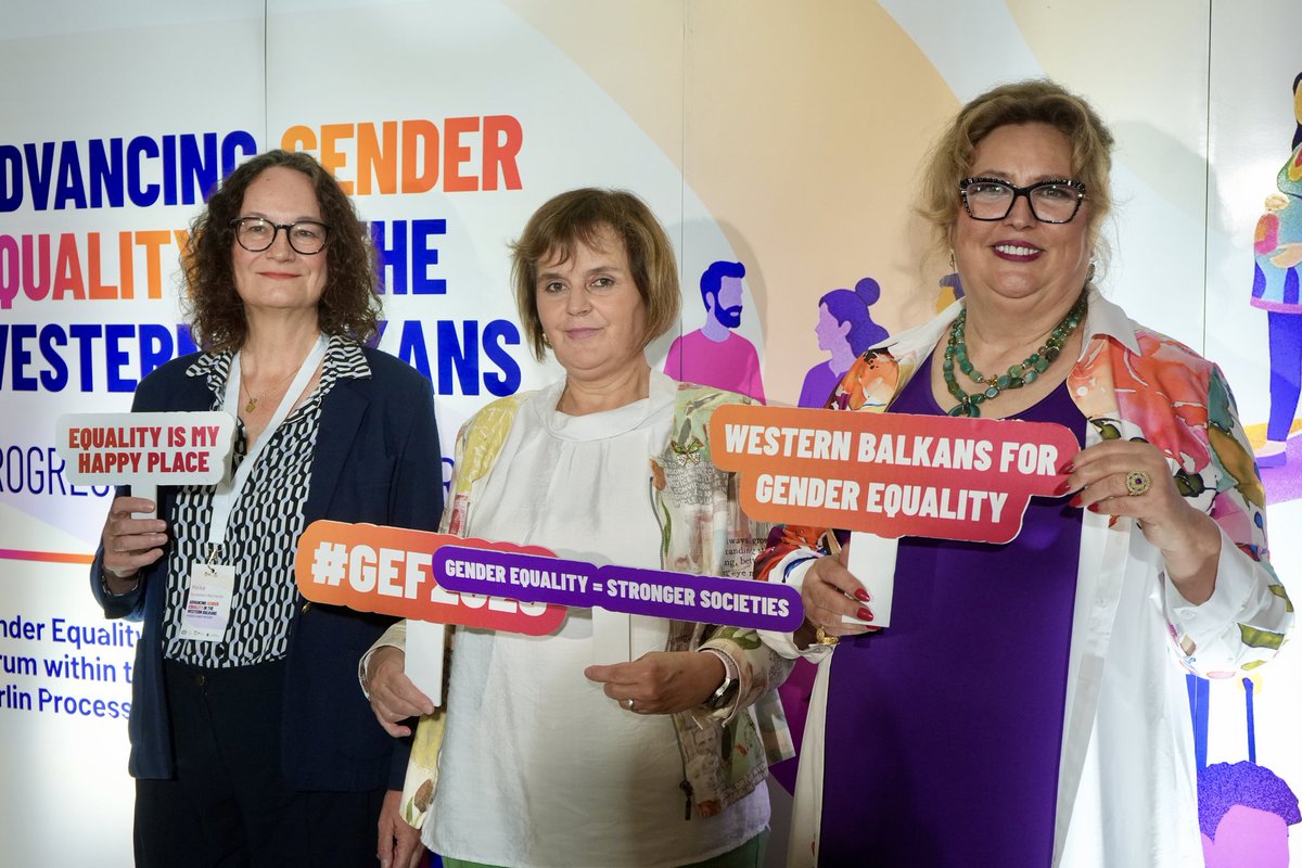 BerlinProcessWB's tweet photo. "Investing in gender equality means investing in the future of the WB and Europe"
More than 150 participants from WB6 gathered in Sarajevo for the #GenderEqualityForum: A step towards a joint declaration regarding gender equality. 🇩🇪 supports this effort under the #BerlinProcess https://t.co/ukBlxILFPQ
