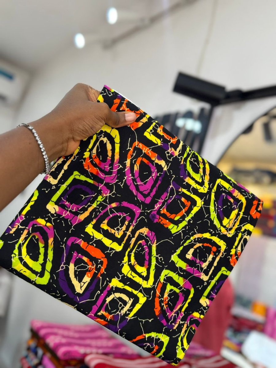 judyitte's tweet photo. Happy Rainy Friday you guyssss
New Arrivals
15,000 for 6yards
8,000 for 3yards
💯cotton Ankara only https://t.co/yvzVjezTNt